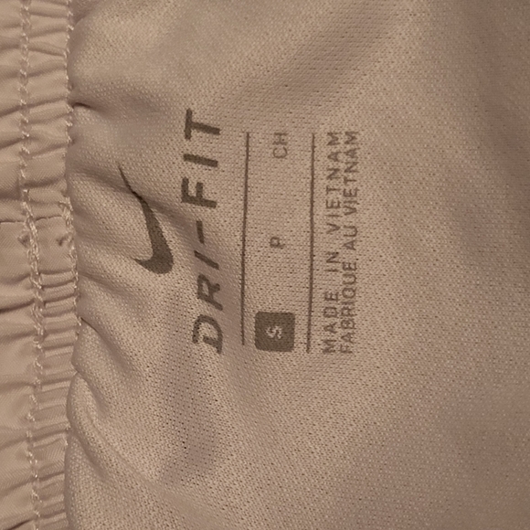 Nike Women's White Running Shorts - Picture 3 of 3